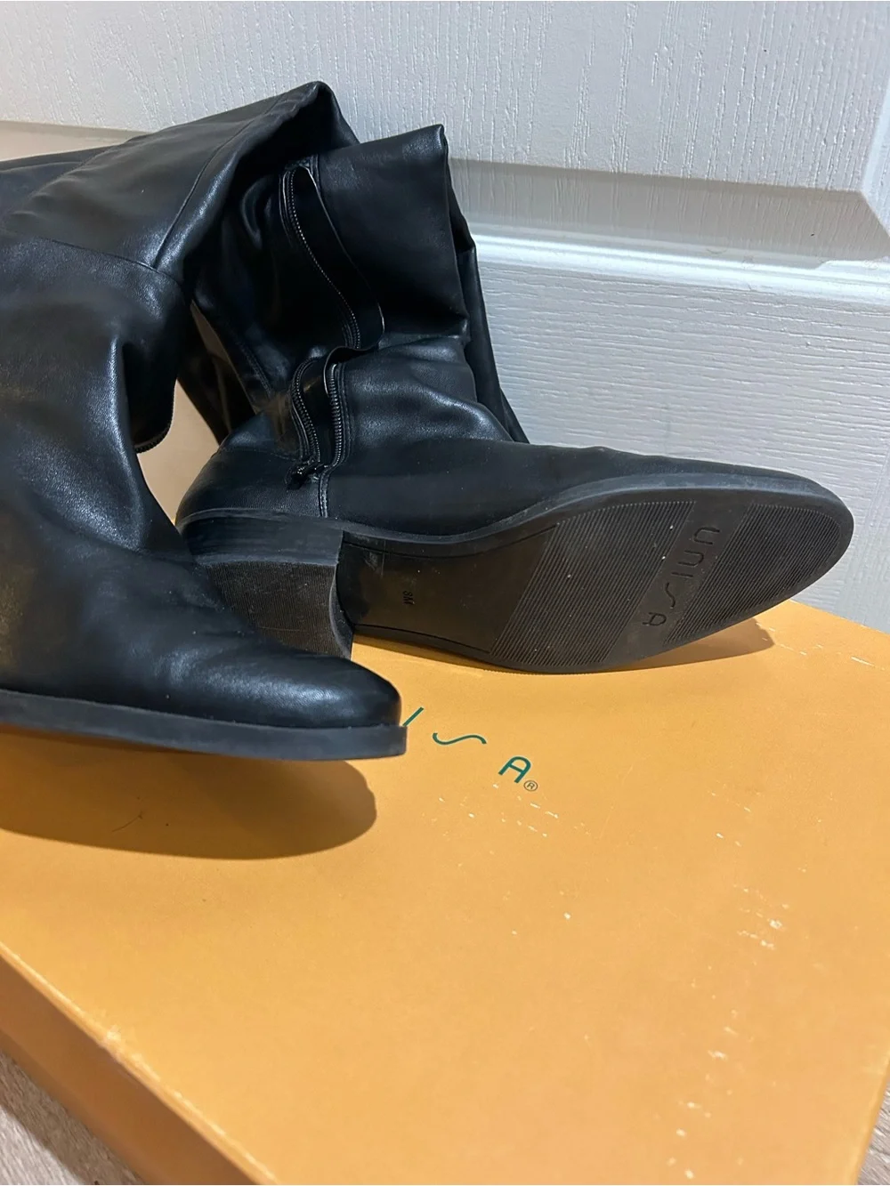 Unisa Black Knee-High Leather Boots for Women